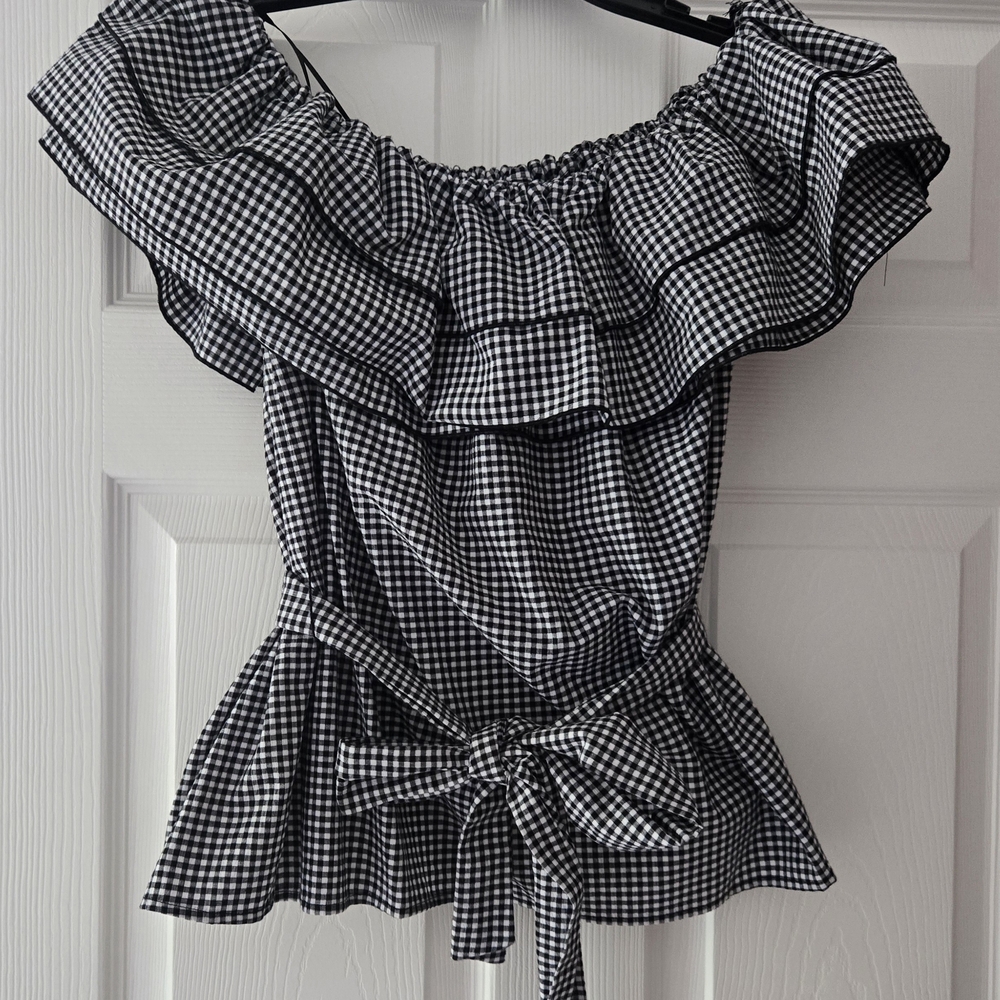Who What Wear Black and White Ruffled Peplum Blouse
